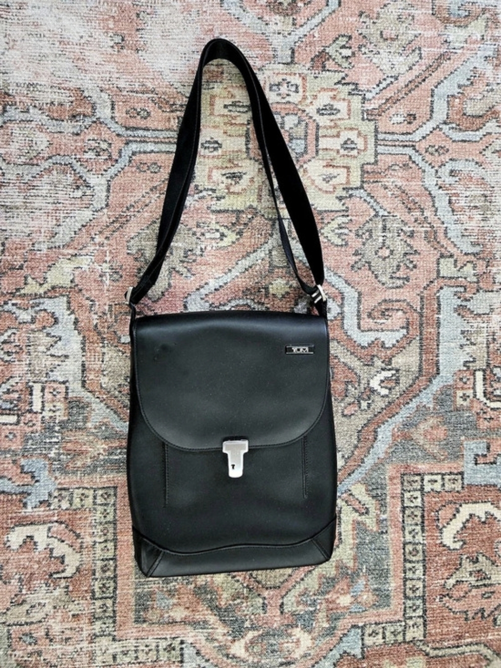 TUMI 2955D Messenger Bag Black Office Travel